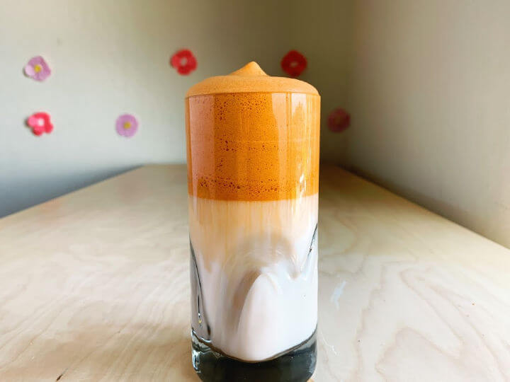 dalgona thai tea